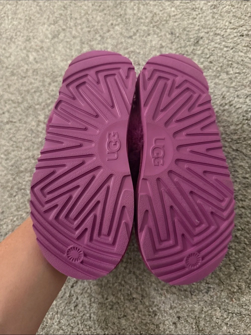 UGG new without